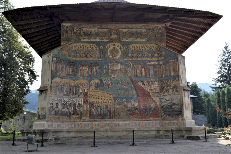 Mânăstirea Voroneț – „Capela Sixtină a Răsăritului”