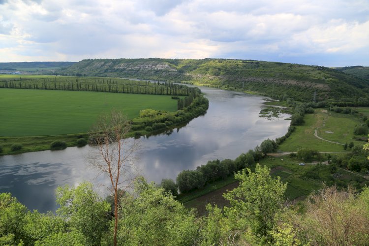 Proiectul de construcţie a şase hidrocentrale pe Nistru în Ucraina