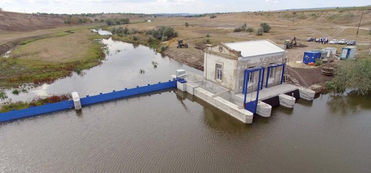 Hidrocentrală pe un râu fără apă